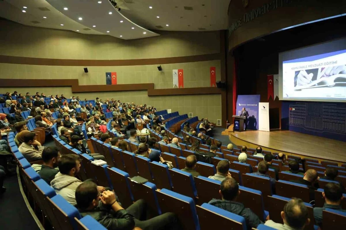 Düzce Üniversitesi Personel Daire Başkanlığı tarafından Kamu görevlilerine yönelik düzenlenen “Kamu İhale Mevzuatı Eğiti