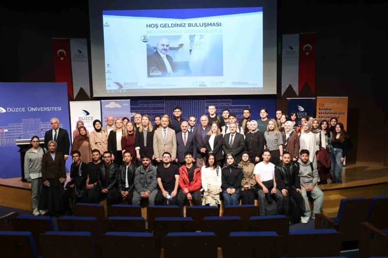 Düzce Üniversitesi Kariyer Geliştirme ve Mezun İzleme Uygulama Araştırma Merkezi tarafından düzenlenen “Hoş Geldiniz Bul