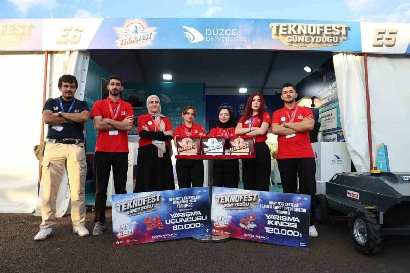 Düzce Üniversitesi TEKNOFEST 2026'da ödül alan takımları ve projeleri tanıtıyor