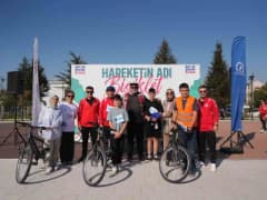 Düzce’de Hareketin Adı Bisiklet etkinliğinde bisikletliler Anıtpark’tan Merkez Park’a pedal çeviriyor