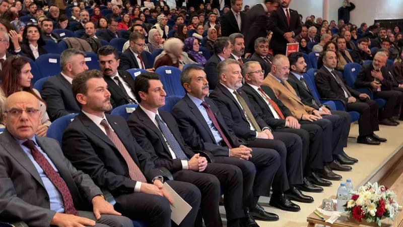 Milli Eğitim Bakanı Yusuf Tekin, EBA tanıtım programında konuşma yapıyor