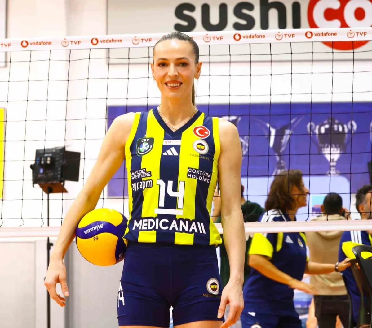 Fenerbahçe Medicana Kadın Voleybol Takımı Kaptanı Eda Erdem, İhlas Haber Ajansı (İHA) muhabirine açıklamalarda bulundu