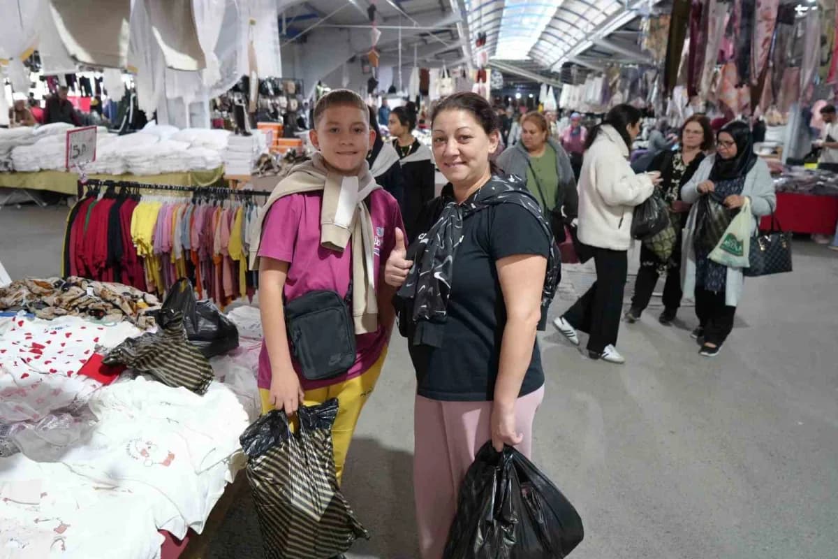 Edirne’de Bulgarların alışveriş yoğunluğu esnafı sevindirdi. Bulgar vatandaşları