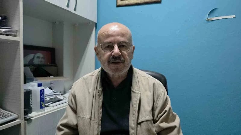 Edirne Merkez Barut Mahallesi Muhtarı Zeki Yaşagör, Atina'da Beşiktaş'ın eski futbolcusu Niko Kovi ile buluştu