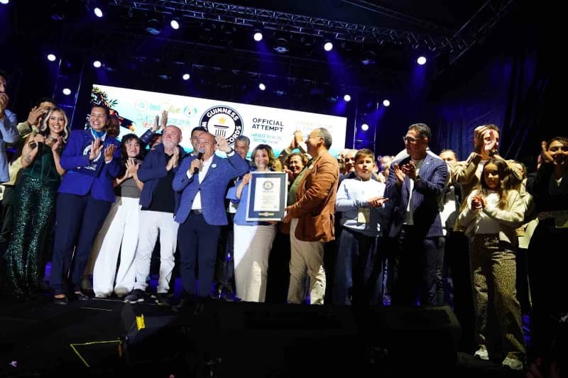 Balıkesir’in Edremit ilçesinde düzenlenen 3. Edremit Zeytinyağı Tadım Festivali (Festolive) kapsamında tarihi bir başarı