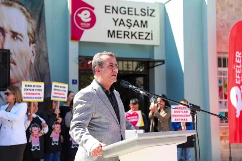 Efeler Belediyesi, eğitimden gıdaya, giyimden Evde Bakım hizmetlerine kadar farklı alanlarda hayata geçirdiği Sosyal Des