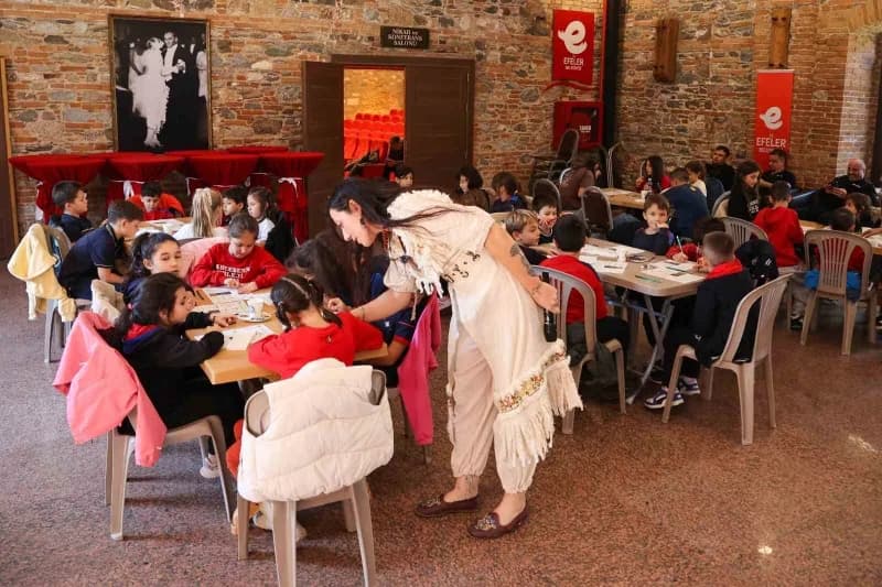 Efeler’de tarih, Mitoloji ve sanatın Festivali başladı
