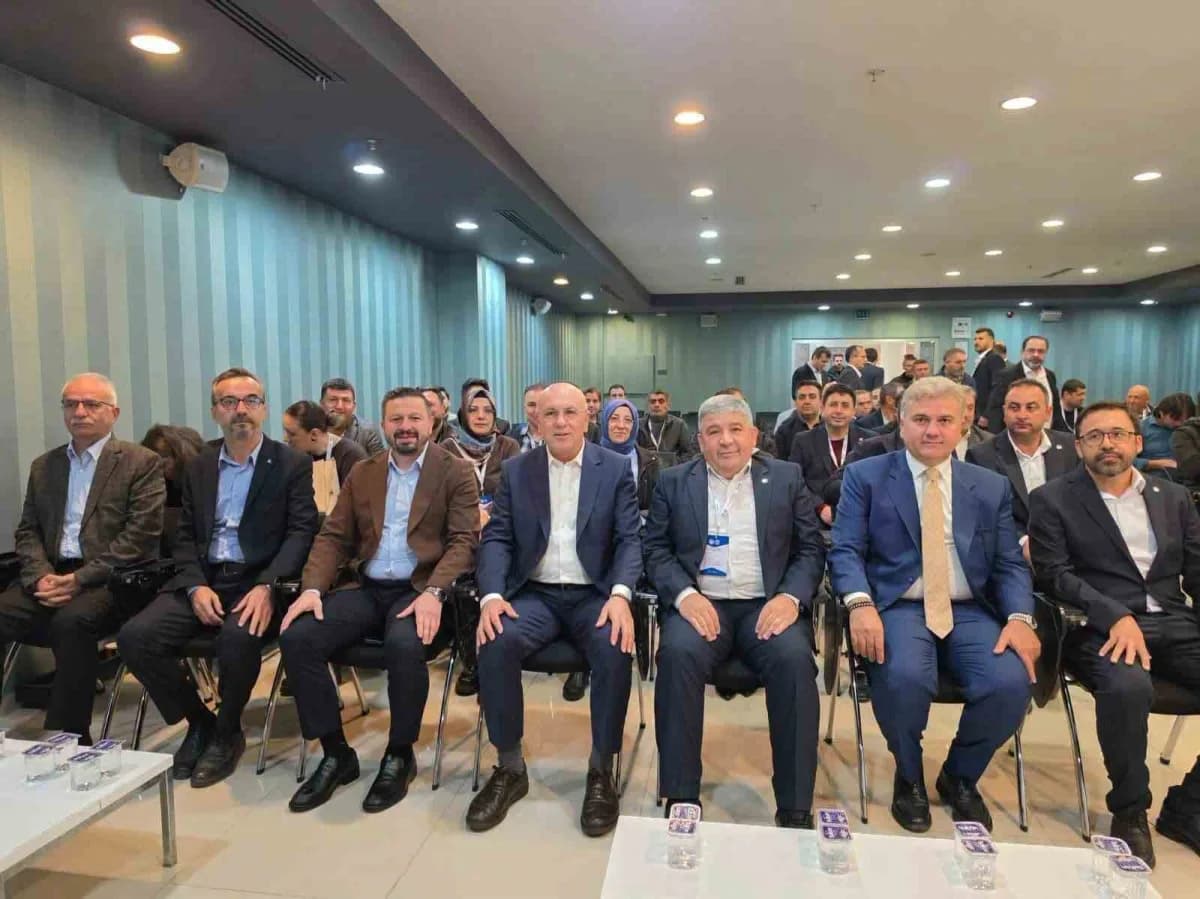 Eğitim-bir-sen Balıkesir 1 Nolu Şubesinin 7. Olağan Genel Kurulu Yeni Öğretmenevinde yapıldı
