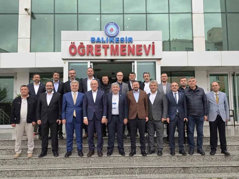 Eğitim-bir-sen Balıkesir 1 Nolu Şubesinin 7. Olağan Genel Kurulu Yeni Öğretmenevinde yapıldı