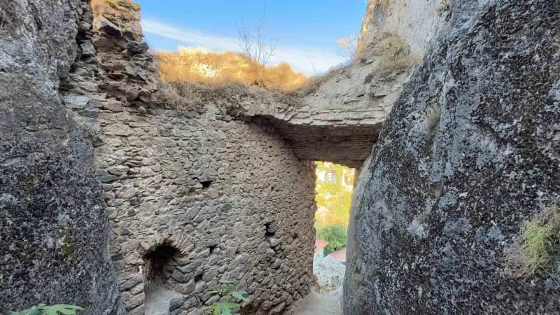 Eğrigöz Kalesi ve İki Taş Kanyonu ziyaretçilerini bekliyor