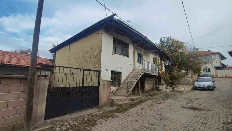 Yozgat'ın Sorgun ilçesine bağlı Çiğdemli Kasabası'nda, geçmişte savaşlara giden askerlerin sağ salim
