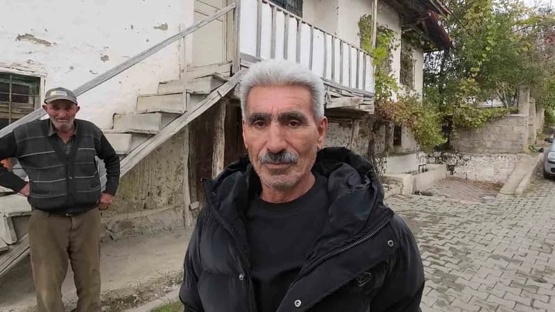 68 yaşındaki Faruk Çelik (Solda), 63 yaşındaki Birol Palabıyık