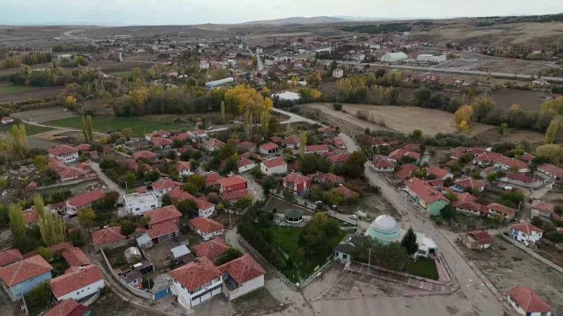 Yozgat'ın Sorgun ilçesine bağlı Çiğdemli Kasabası'nda, geçmişte savaşlara giden askerlerin sağ salim