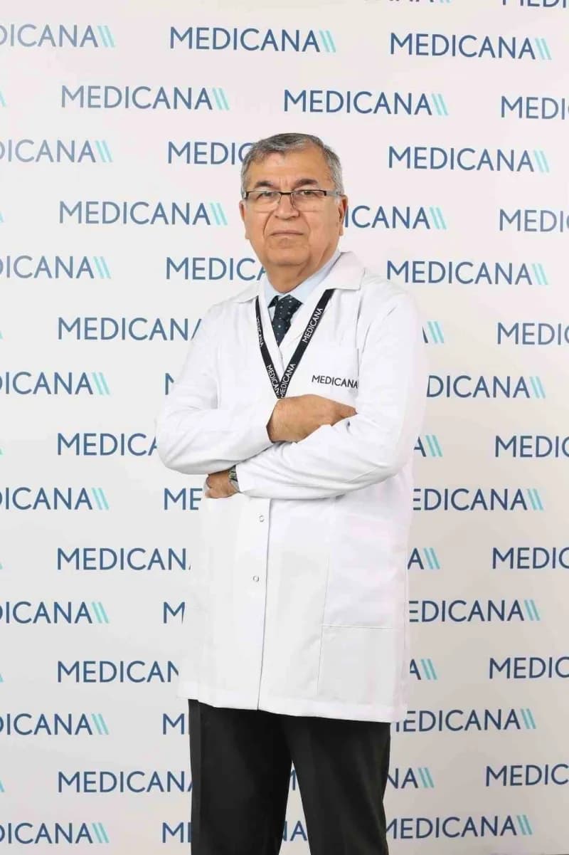 Prof. Dr. Reşit Mıstık el yıkama tekniklerini anlatıyor