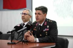 Elazığ'da Vatan ve Kahramanlık Buluşması programında gazi ve şehit babası birlikte