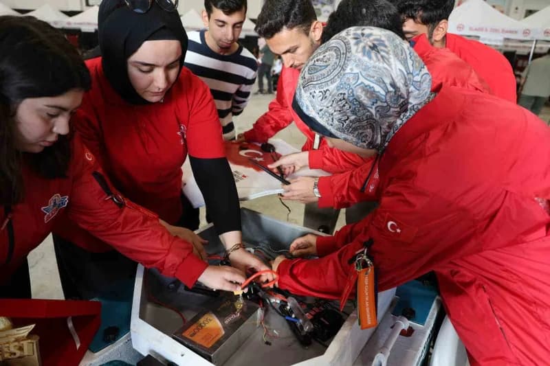 Elazığ Gençlik ve Spor İl Müdürlüğü Gençlik Merkezi bünyesinde geliştirilen tam otonom İHA projesi, 2026 TEKNOFEST’te Tü