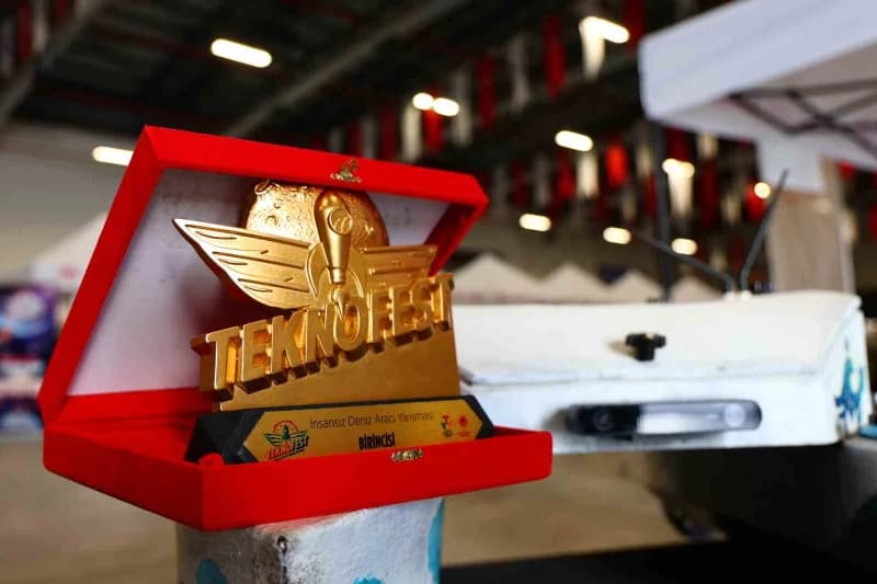 Elazığ Gençlik ve Spor İl Müdürlüğü Gençlik Merkezi bünyesinde geliştirilen tam otonom İHA projesi, 2026 TEKNOFEST’te Tü