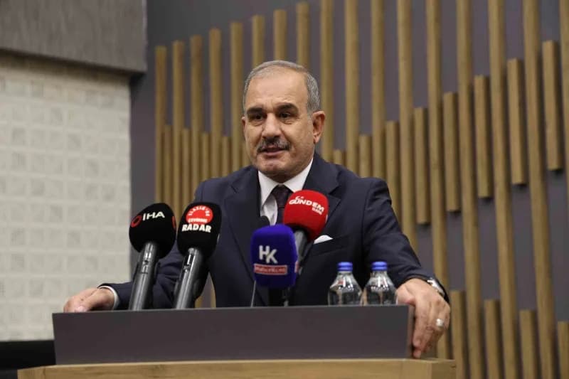 Delegelerinin belirlendiği seçimler neticesinde yeniden Elazığ TSO Yönetim Kurulu Başkanlığına seçilerek güven tazeleyen