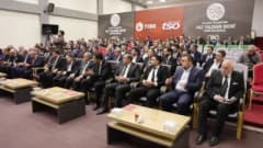Elazığ Ticaret ve Sanayi Odası Başkanı İdris Alan üyelerine seslenirken