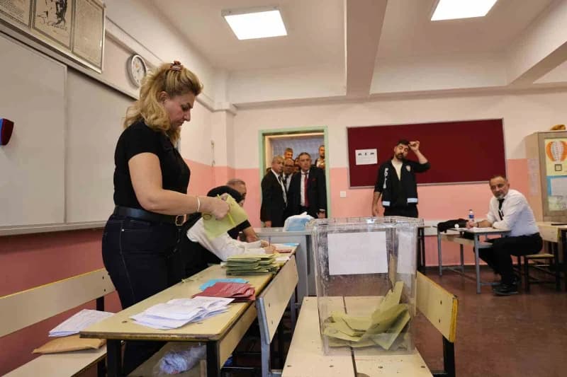 Bugün yapılan Elazığ Ticaret ve Sanayi Odası organ seçimlerinde, oy sayım işlemlerinin ardından mevcut başkan İdris Alan