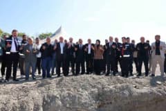 Akyurt Elecik Mahallesi’nde yeni mahalle konağı temel atma töreninden görüntü