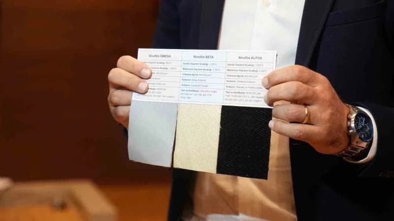 Türk mühendislerinin geliştirdiği özel yangın battaniyeleri, alevlerin yayılmasını önlemeye yönelik kullanılıyor.