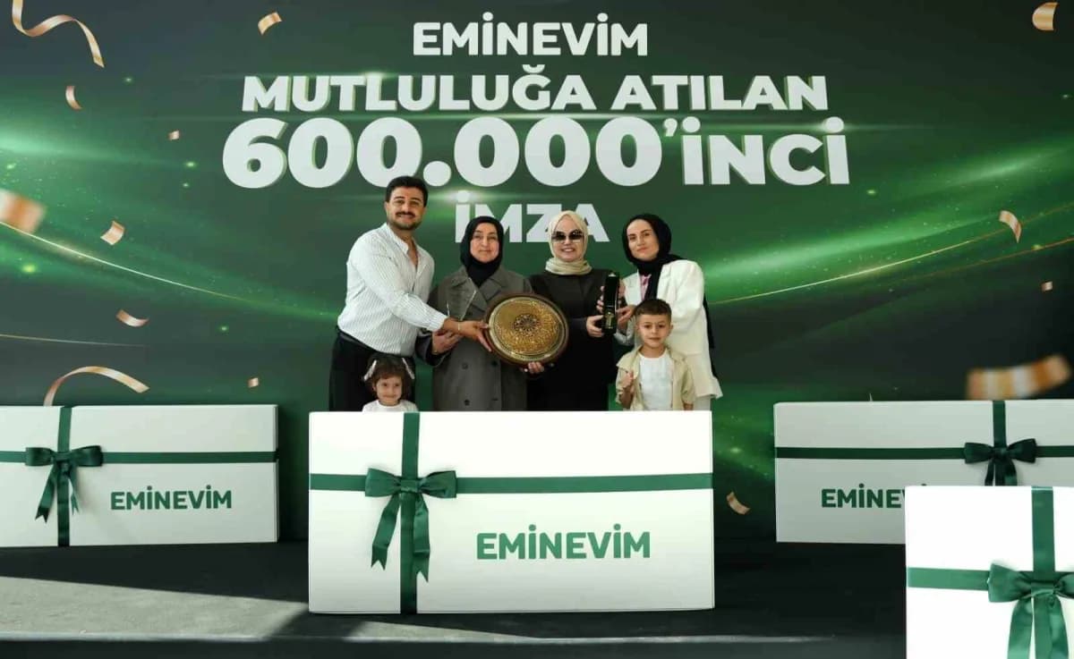 Eminevim 600 bininci teslimat kutlama etkinliği ve yönetim kurulu üyeleri