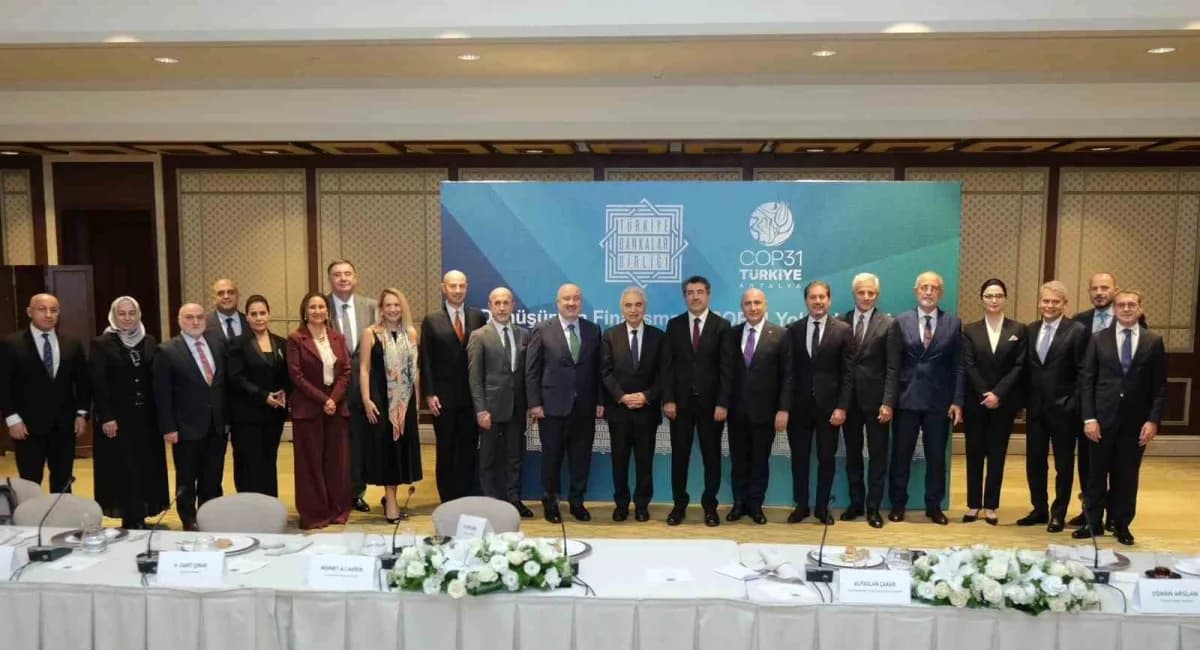 Türkiye Bankalar Birliği (TBB) Başkanı Alpaslan Çakar ve yönetim kurulu üyeleri ile Uluslararası Enerji Ajansı Başkanı (