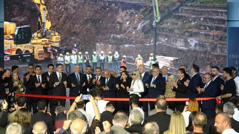 Eğitimci Enver Yücel’in adını taşıyacak Kültür merkezinin temeli, memleketi Giresun’un Piraziz ilçesinde düzenlenen töre