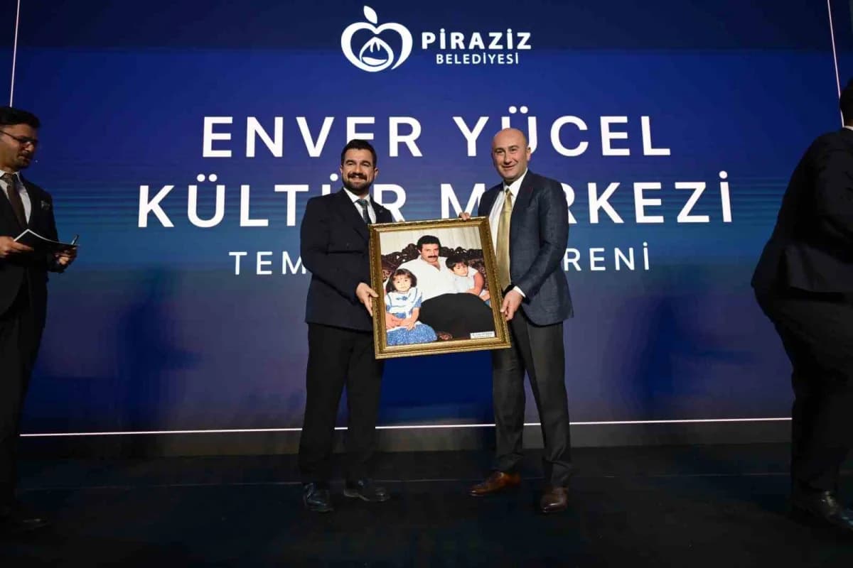 Piraziz Belediye Başkanı Mahmut Esat Ayyıldız ve BUEK İcra Kurulu Başkanı ve BAU Mütevelli Heyeti Başkan Vekili Hüseyin