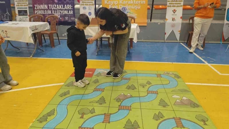 Van’ın Erciş İlçe Millî Eğitim Müdürlüğü yürütücülüğünde, Erciş Bilim ve Sanat Merkezi iş birliğiyle düzenlenen ‘Van Göl