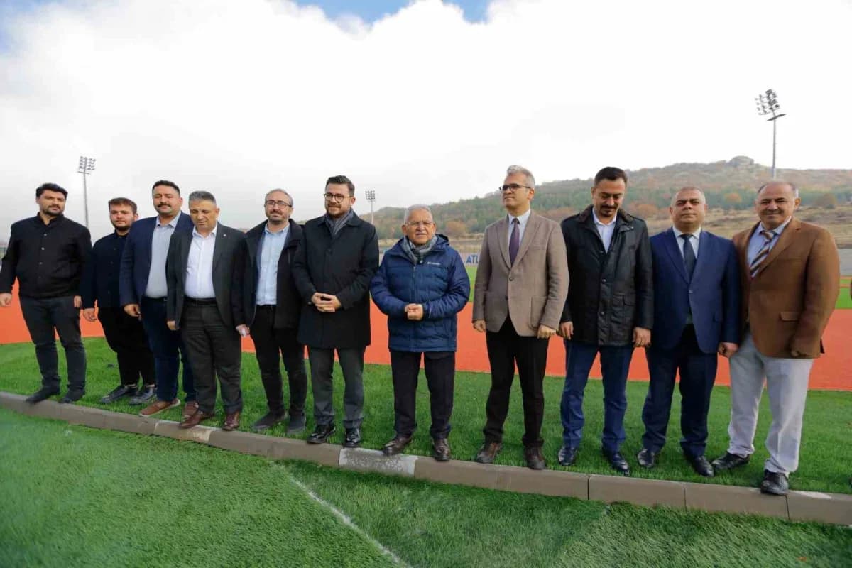 Kayseri Erciyes Yüksek İrtifa Kamp Merkezi’nde yeni tamamlanan atletizm pistinin genel görünümü