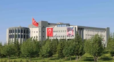 Erciyes Üniversitesi akademisyenleri bilim insanları listesinde başarılarını kutluyor