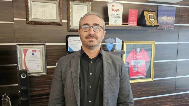 Erciyes Kayak Merkezi’nde yaz etkinlikleri ve yeni sezon hazırlıkları kapsamında teleferik ve spor alanları