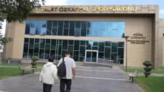 Eren Akkurt ve eşi Gaziantep'te karate antrenmanı yaparken