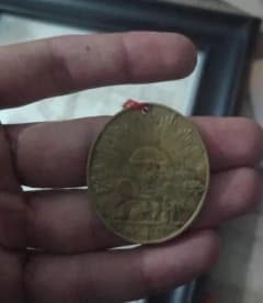 Erzurum’da Asker Saçaklı’ya ait kırmızı şeritli İstiklal Madalyası ve tarihî belge