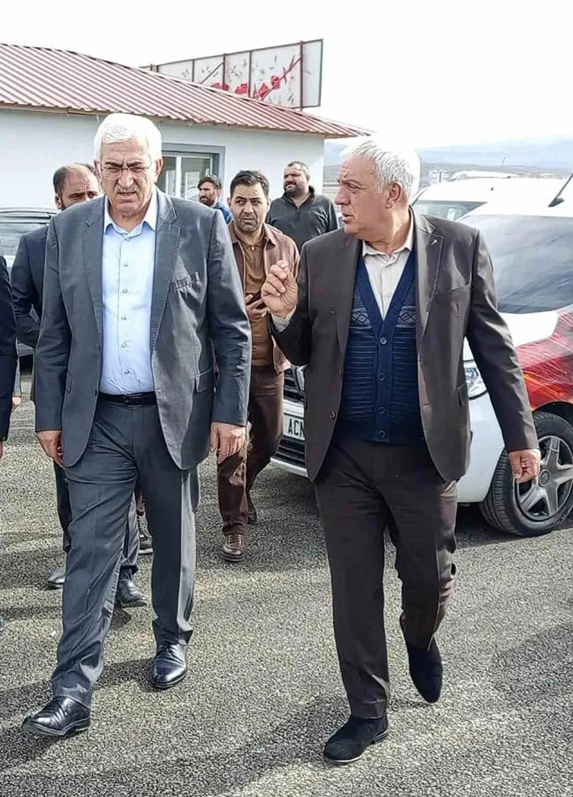 AK Parti Erzurum Milletvekili Mehmet Emin Öz, beraberinde Anadolu Aslanları İş Adamları (ASKON) Erzu
