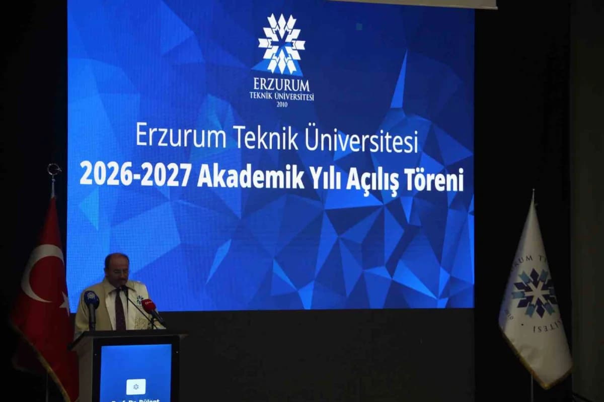 Erzurum Teknik Üniversitesi Rektörü Prof. Dr. Bülent Çakmak