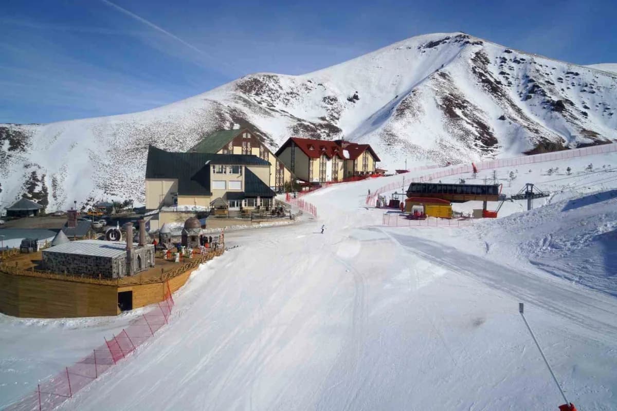 Erzurum turizminde 2026 yılının ilk 8 ayında büyük bir ivme yakalanarak, toplam Turist sayısı geçen Yılın aynı dönemine