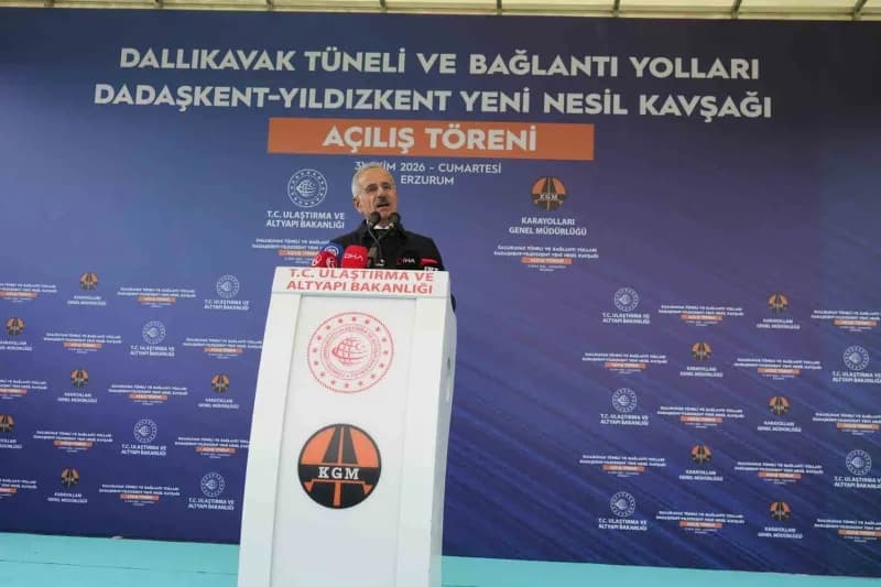 Erzurum’u Rize’ye bağlayan kuzey-güney aksı üzerindeki yatırımların önemine dikkat çeken Uraloğlu, s