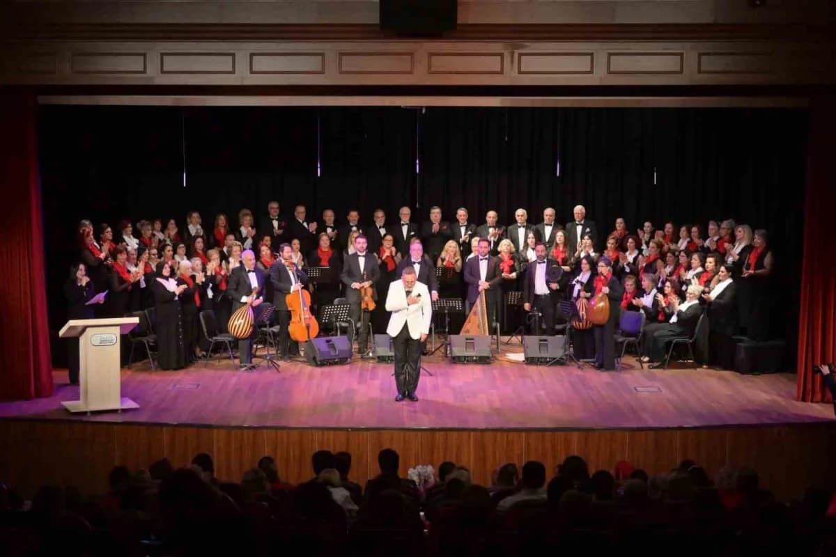 Esenyurt Belediyesi'nce Cumhuriyet'in kuruluşunun 103. Yıl dönümü dolayısıyla düzenlenen konserde, K