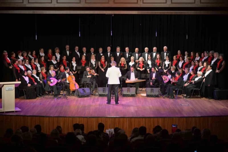 Esenyurt Belediyesi'nce Cumhuriyet'in kuruluşunun 103. Yıl dönümü dolayısıyla düzenlenen konserde, K