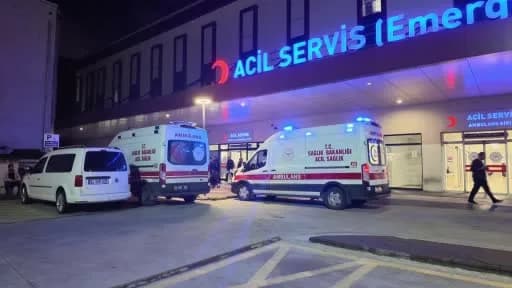 Esenyurt'ta tavuk döner yedikten sonra gıda zehirlenmesi şüphesiyle hastaneye başvuran vatandaşlar