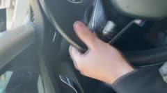 Esenyurt’ta trafikte tartışma sonrası otomobile ateş açılması anı