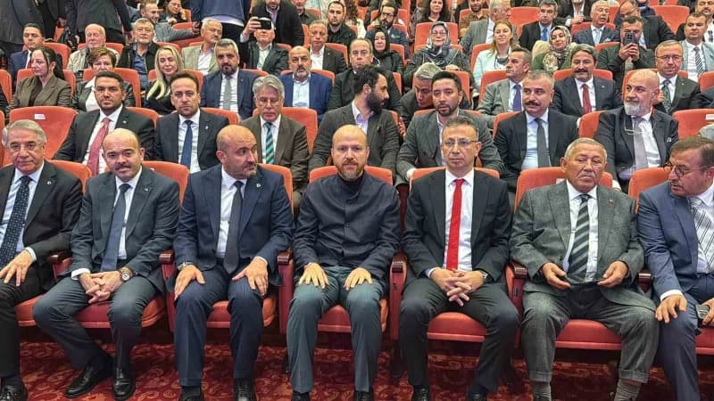 Eskişehir’de Aile Zirvesi, İlim Yayma Vakfı Mütevelli Heyeti Başkanı Necmeddin Bilal Erdoğan’ın katılımıyla Eskişehir Os