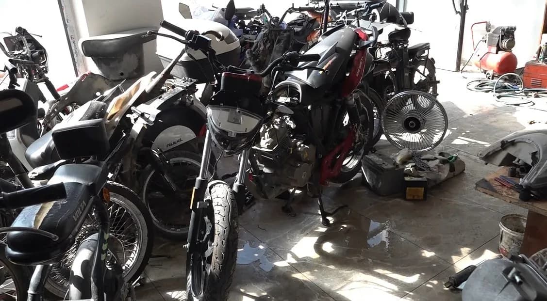 Eskişehir'de çaldıkları motosikleti tamirciye getirdikten sonra yakalanan hırsızla ilgili haberler nedeniyle tamirci, mü