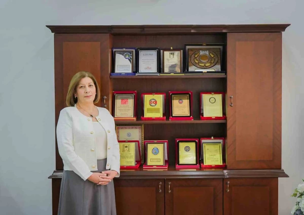 Prof. Dr. Esra İbanoğlu