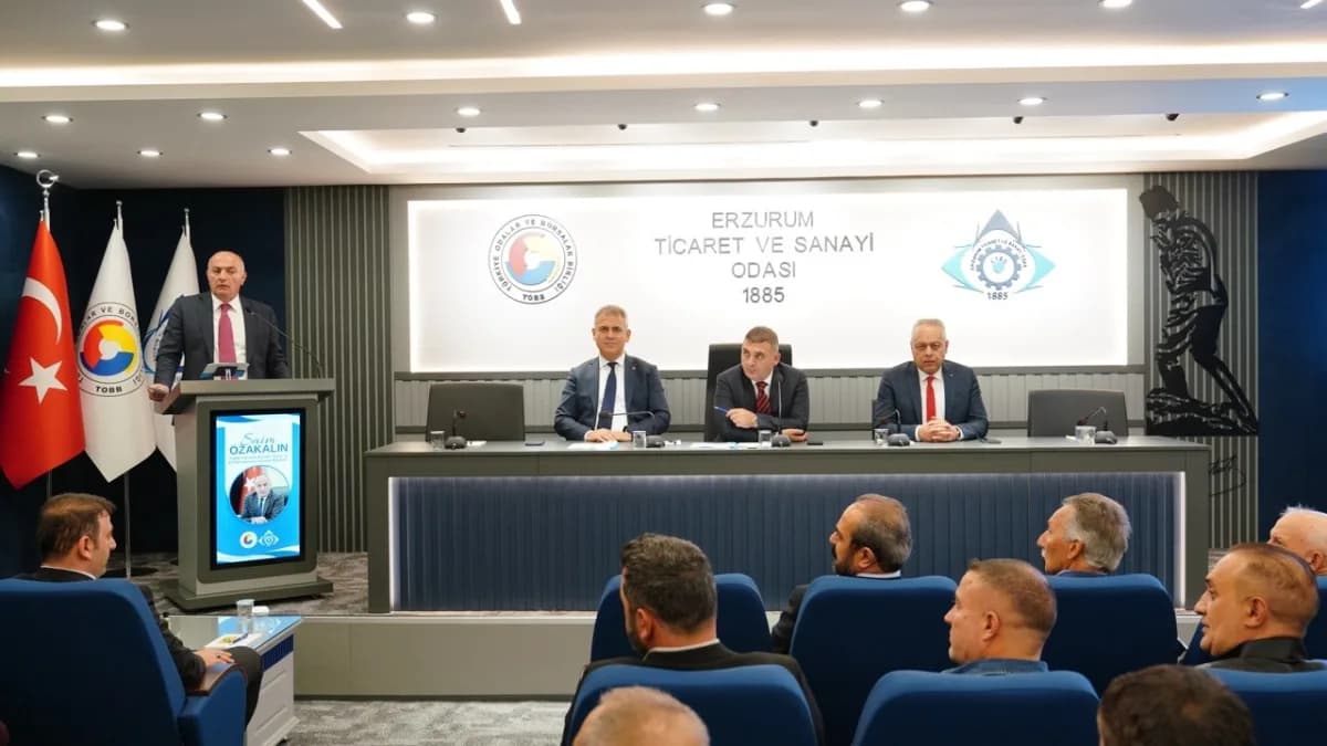 Erzurum Ticaret ve Sanayi Odası Eylül ayı meclis toplantısı meclis salonunda yapıldı