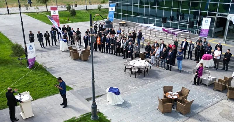 Erzurum Teknik Üniversitesi’nin (ETÜ) Yükseköğretim Kalite Kurulu (YÖKAK) tarafından 5 yıl süreyle tam akredite edilmesi