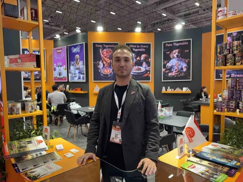 PETCON Türkiye Satış Müdürü Veteriner Hekim Mert Maknik,
